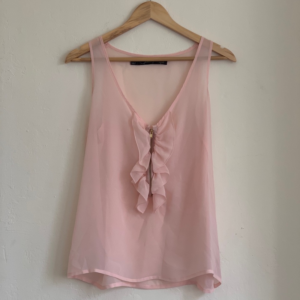 Sleeveless blouse